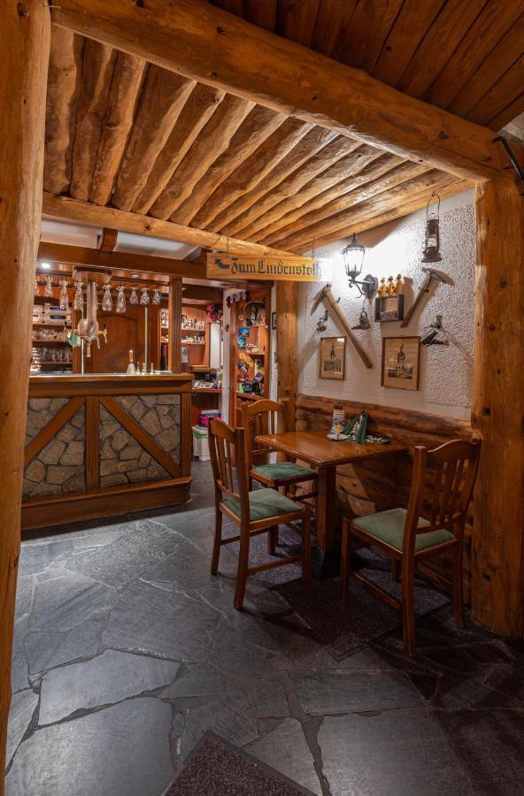 Pension Und Gaststaette Zur Knappenschaenke Thermalbad Wiesenbad Exterior foto