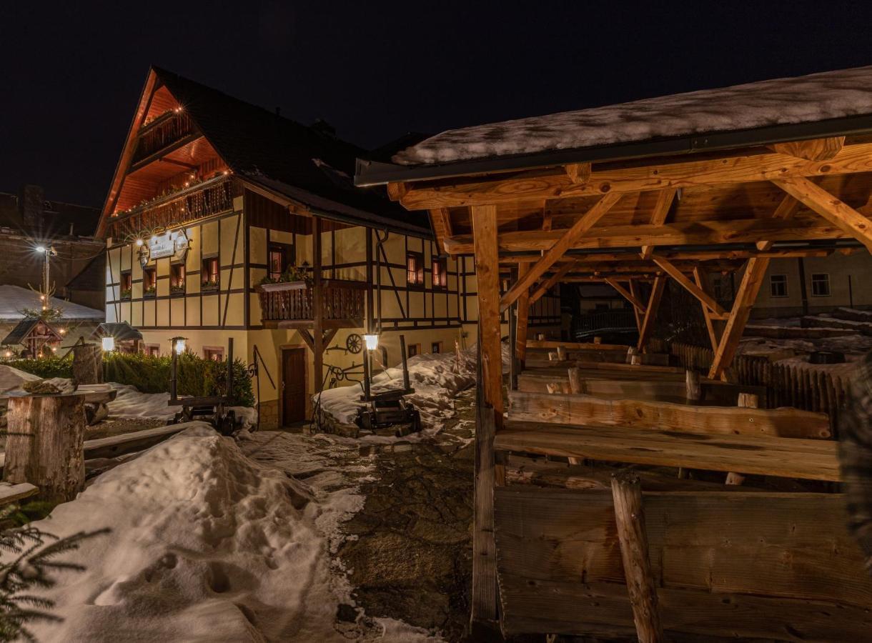 Pension Und Gaststaette Zur Knappenschaenke Thermalbad Wiesenbad Exterior foto