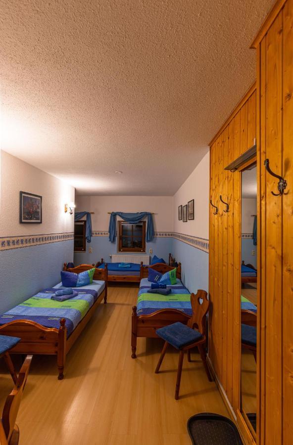Pension Und Gaststaette Zur Knappenschaenke Thermalbad Wiesenbad Exterior foto